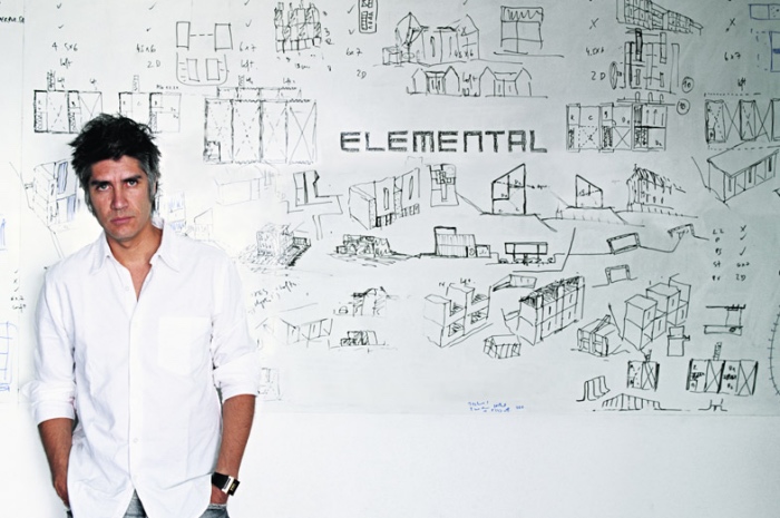 Alejandro Aravena | Direttore Biennale di Architettura 2016