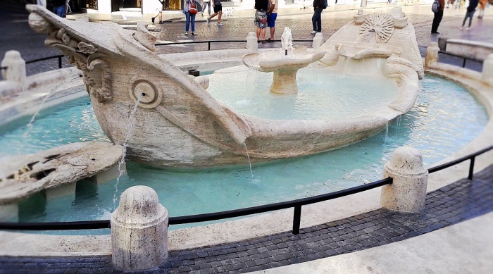 Fountain of the Ugly Boat | Rome