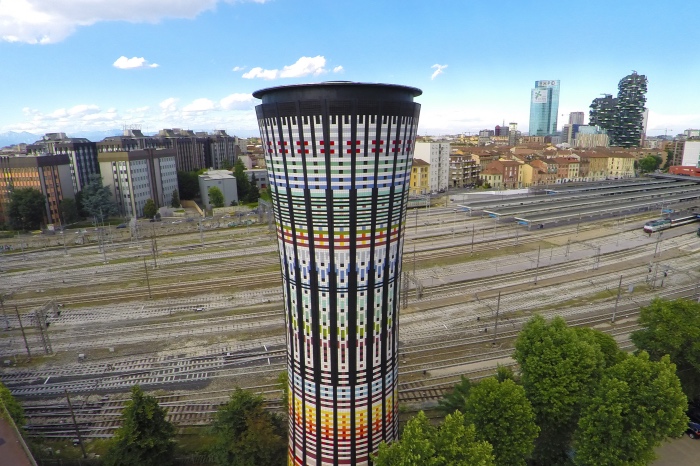 Torre Arcobaleno Milano