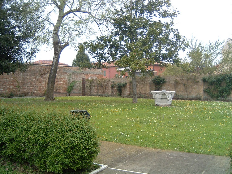 Museo del Vetro giardino