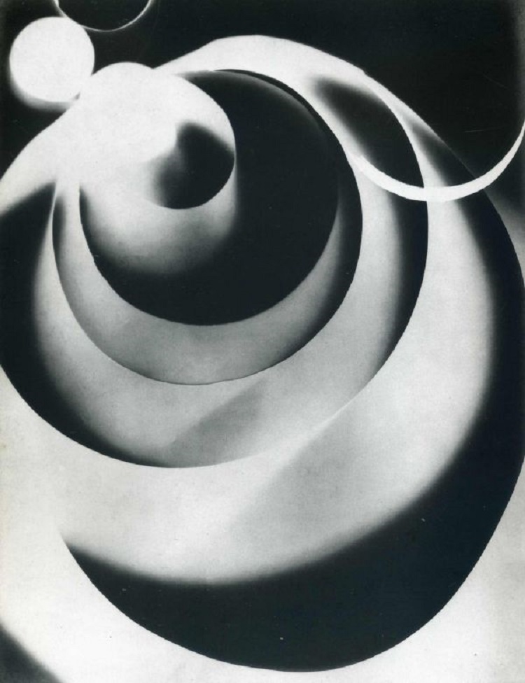 Rayografia di Man Ray