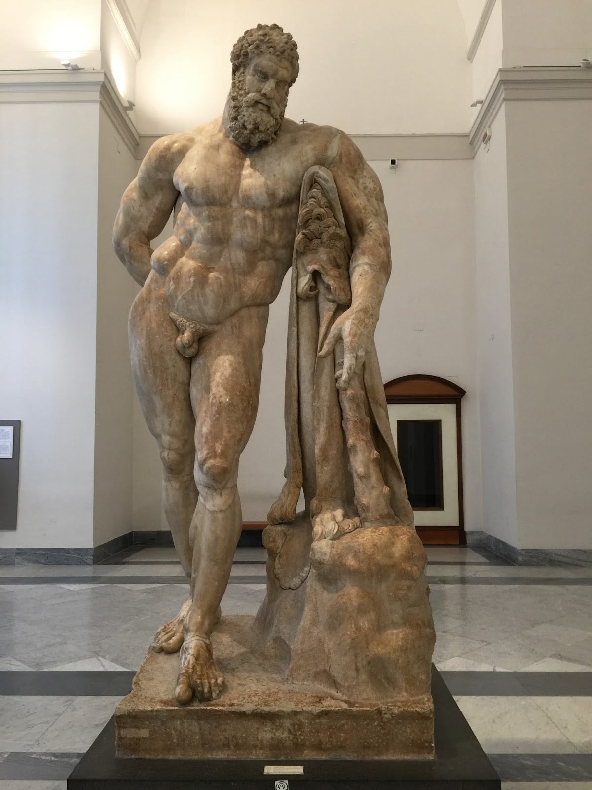Ercole Farnese | Museo archeologico Napoli