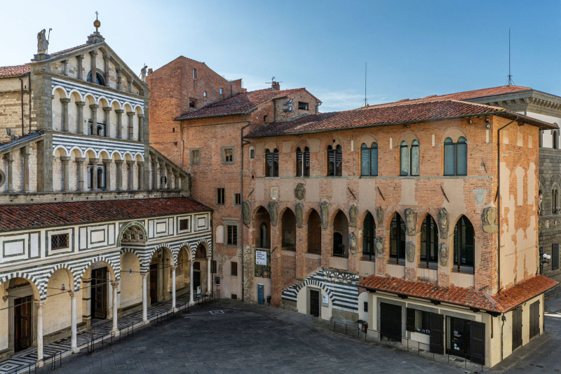Pistoia Palazzo dei Vescovi ©elabialkowskaoknostudio